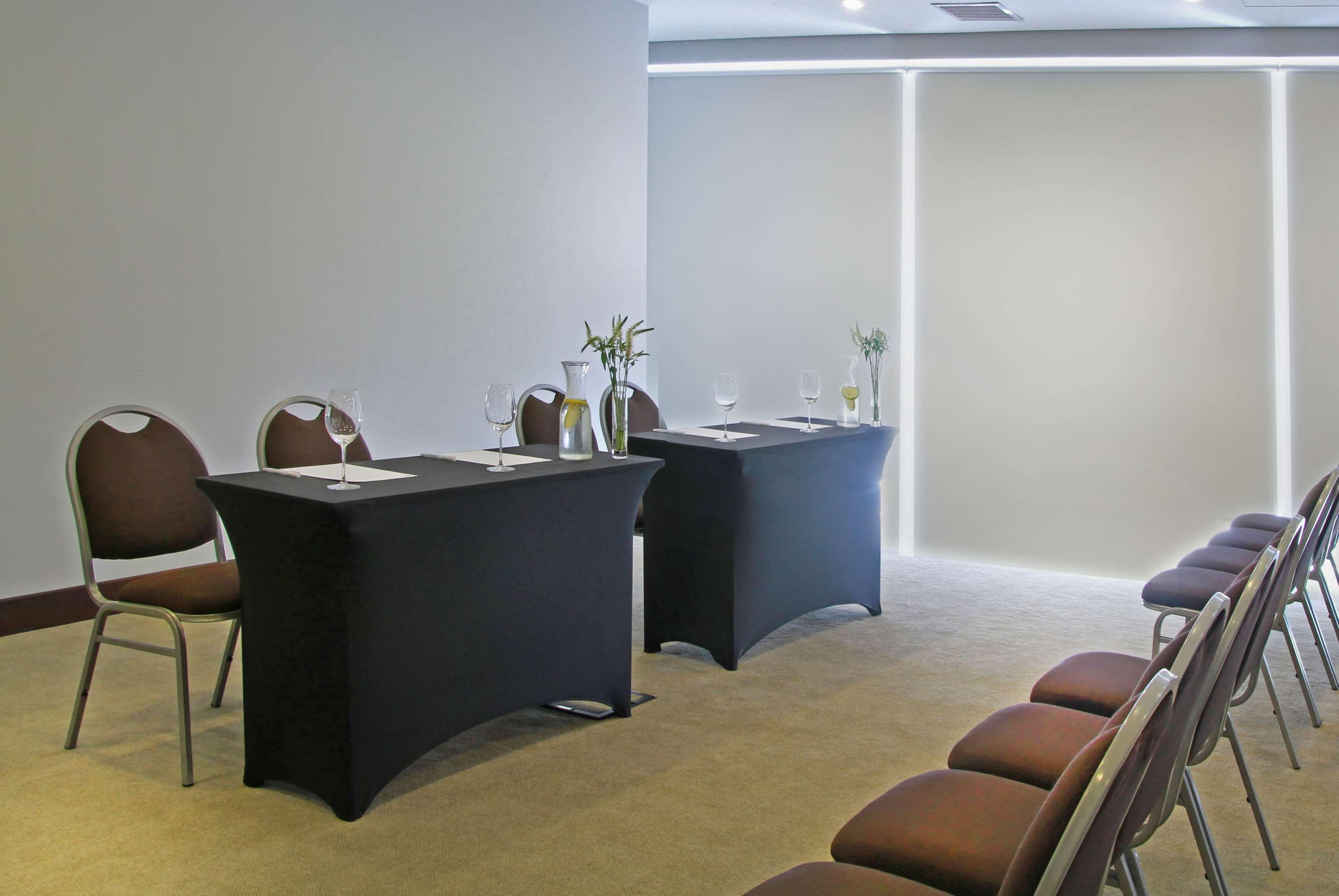 Dazzler By Wyndham Miraflores Hotel